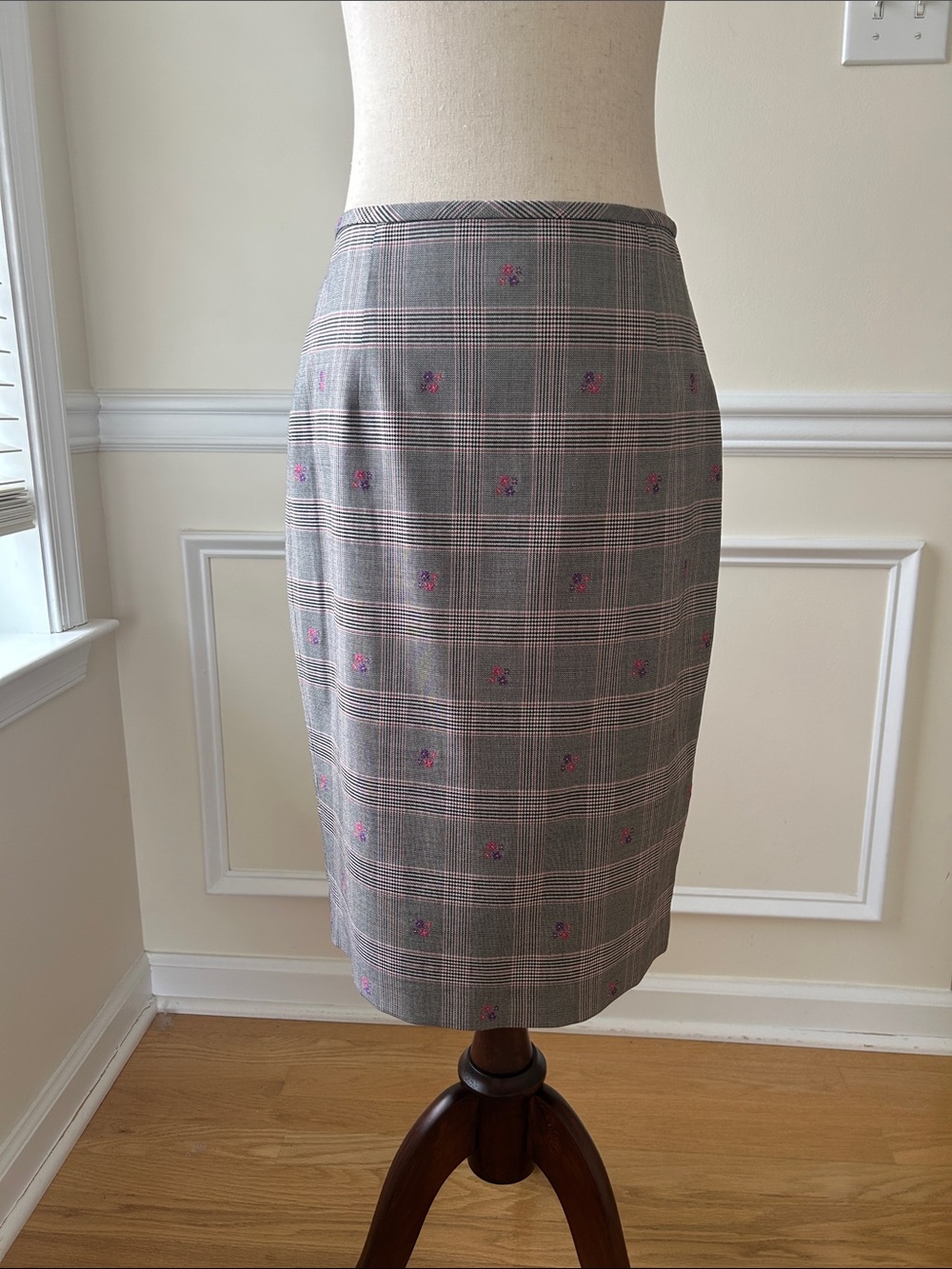 Brooks Brothers Gray Plaid Pencil Skirt with Pink Embroidery